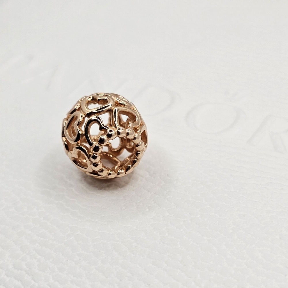 ❤️Authentic Pandora ROSE HEART CHARM - Picture 2 of 5